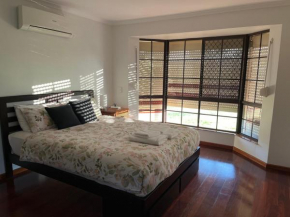 Charming 4BR Retreat near Gawler